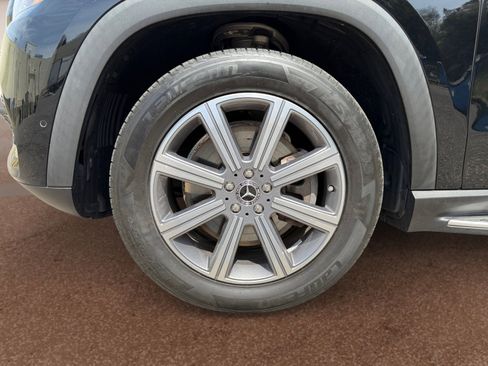 Used 2022 Mercedes-Benz GLS 450 4MATIC image 9