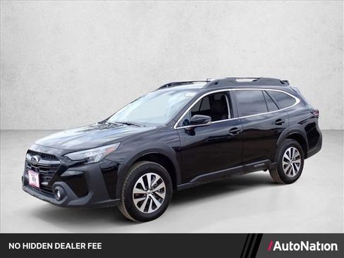 Used 2025 Subaru Outback Premium AWD/4WD image 1