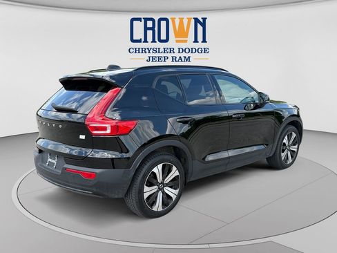 Used 2023 Volvo XC40 Recharge Plus AWD/4WD image 3