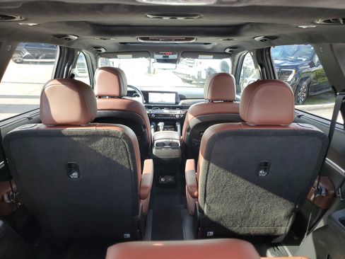 Used 2024 Kia Telluride SX Prestige image 18