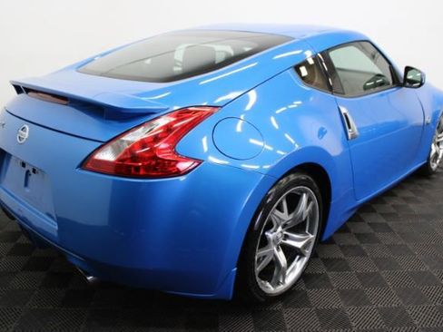 Used 2009 Nissan 370Z Coupe w/ Sport Pkg RWD image 5