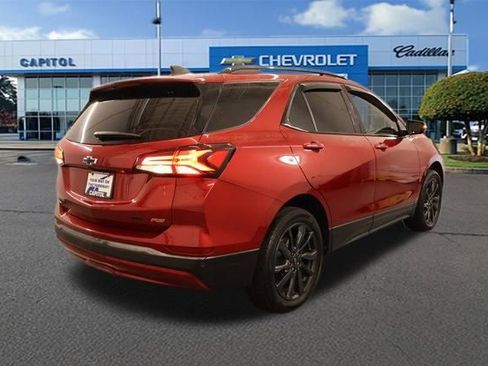 Used 2022 Chevrolet Equinox RS w/ RS Leather Package image 2