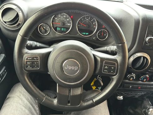 Used 2017 Jeep Wrangler Unlimited Sport w/ Quick Order Package 23S AWD/4WD image 10