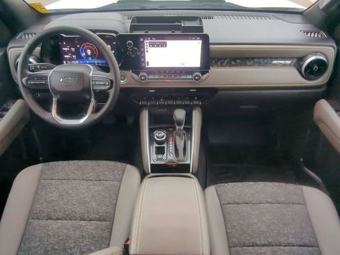 Used 2024 Chevrolet Colorado ZR2 w/ Technology Package image 23