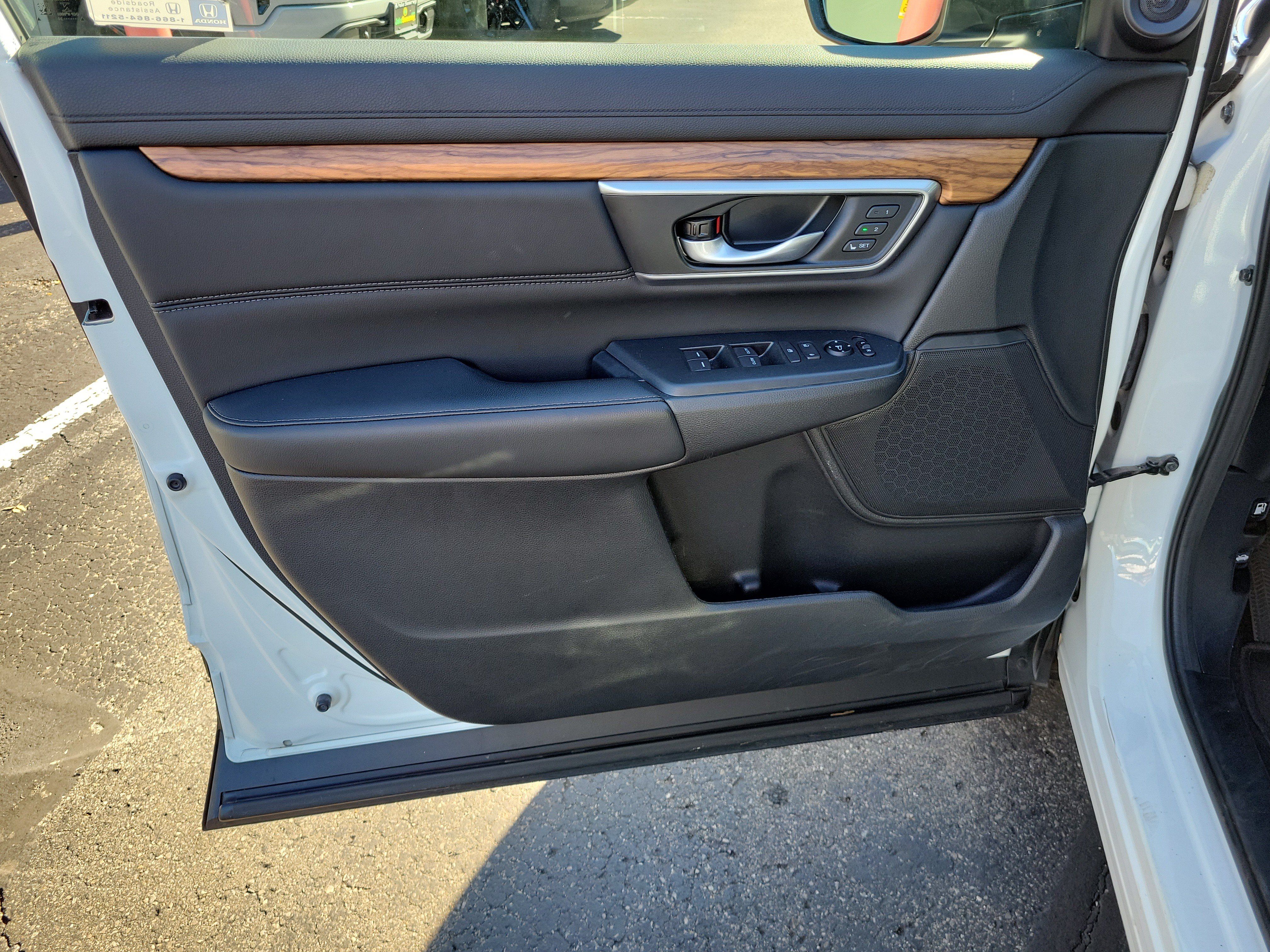 Used 2020 Honda CR-V Touring image 19