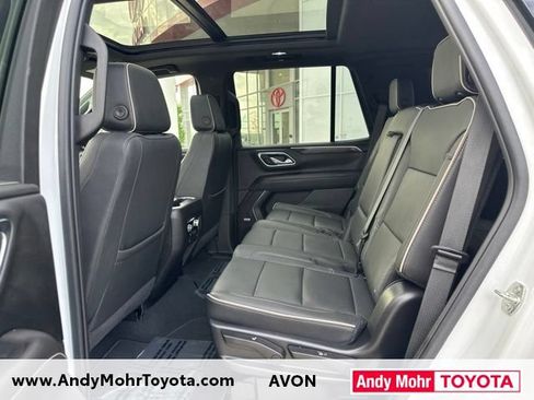 Used 2023 GMC Yukon SLT AWD/4WD image 28