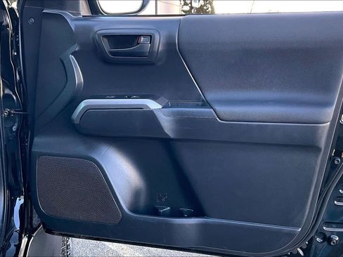 Used 2023 Toyota Tacoma 4x4 Double Cab image 22