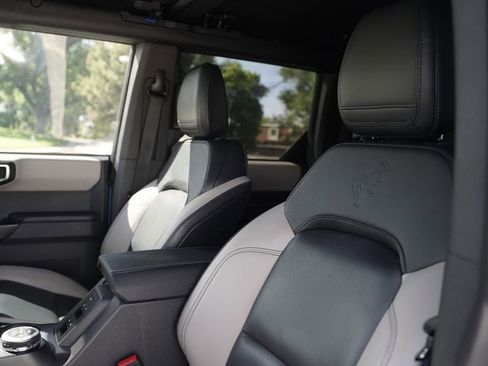 Used 2024 Ford Bronco Wildtrak AWD/4WD image 9