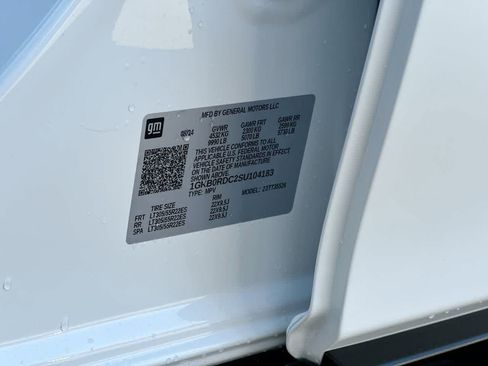 Used 2025 GMC Hummer EV 3X w/ LPO, Cargo Utility Package image 35