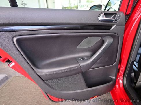 Used 2011 Volkswagen Jetta TDI image 36