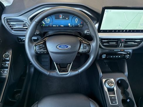 Used 2025 Ford Escape Platinum AWD/4WD image 15