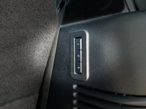 Used 2016 Lincoln Navigator Reserve AWD/4WD image 35