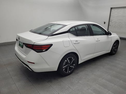 Used 2025 Nissan Sentra SV FWD image 9