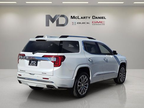 Certified 2020 GMC Acadia Denali w/ LPO, Floor Liner Package image 5