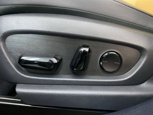 Certified 2022 Lexus ES 350 w/ Premium Package image 23