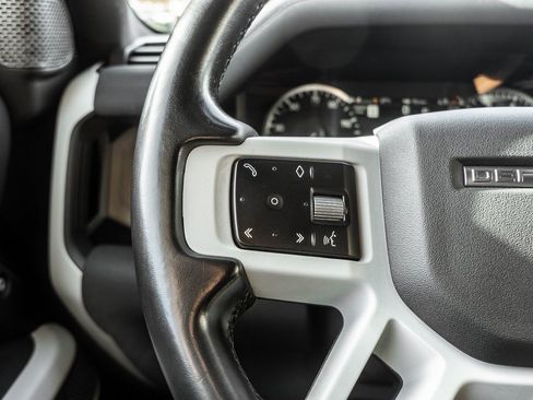 Used 2023 Land Rover Defender 110 S image 19