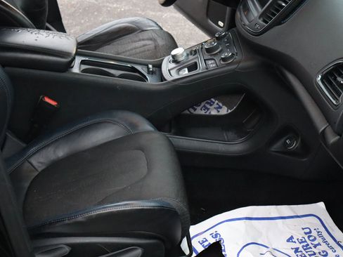 Used 2015 Chrysler 200 S w/ Navigation & Sound Group I image 14