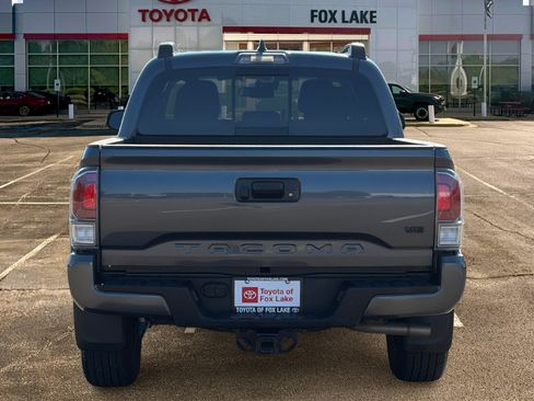 Used 2023 Toyota Tacoma TRD Sport AWD/4WD image 4