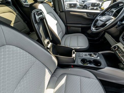 New 2026 Ford Escape Active w/ Cold Weather Package FWD image 24