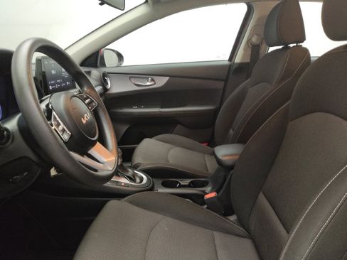 Used 2023 Kia Forte LXS w/ LXS Technology Package image 17