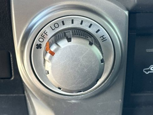 Used 2018 Toyota 4Runner SR5 image 25