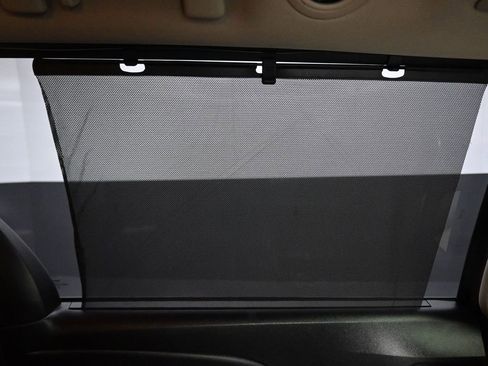 Used 2018 Toyota Sienna Limited image 45