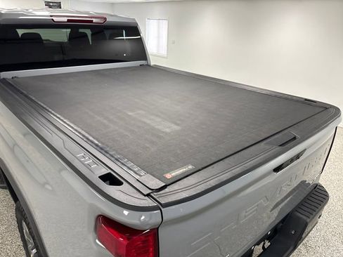 Used 2024 Chevrolet Silverado 2500 Custom w/ Custom Value Package image 27