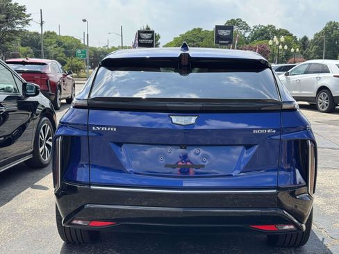 Certified 2024 Cadillac Lyriq Tech AWD/4WD image 9
