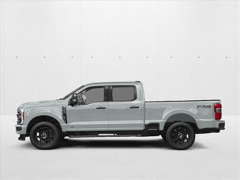 New 2026 Ford F250 XLT w/ XLT Premium Package image 3