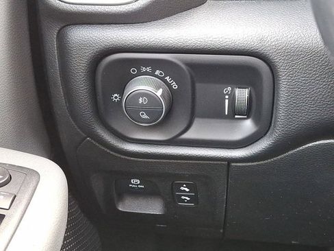 Certified 2020 RAM 1500 Big Horn image 27