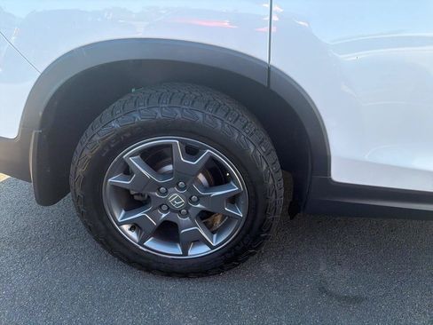 Used 2024 Honda Passport TrailSport image 5
