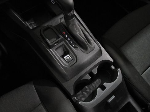 Certified 2024 Chevrolet Colorado W/T image 14