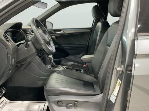 Used 2022 Volkswagen Tiguan SE R-Line FWD image 14