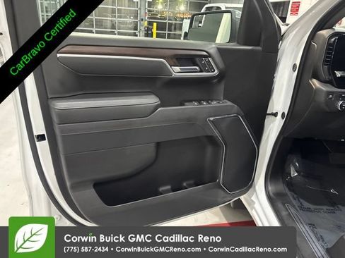 Certified 2025 GMC Sierra 1500 SLT AWD/4WD image 15