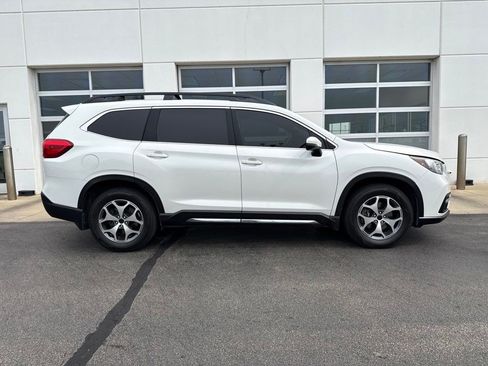 Used 2021 Subaru Ascent Limited w/ Technology Package AWD/4WD image 3