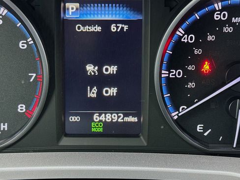 Used 2018 Toyota RAV4 LE w/ All Weather Liner Package FWD image 8