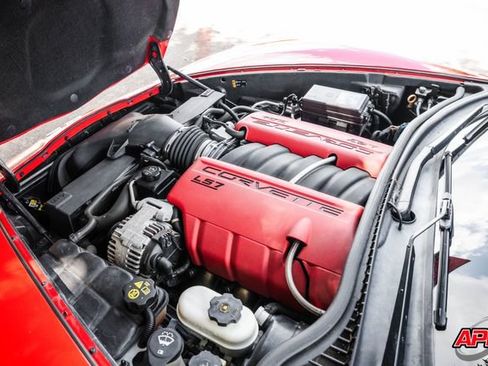 Used 2013 Chevrolet Corvette Z06 w/ 3LZ Preferred Equipment Group RWD image 24