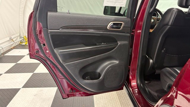Used 2017 Jeep Grand Cherokee Limited AWD/4WD image 20