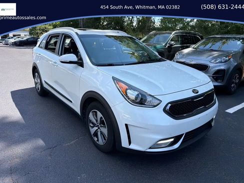 Used 2017 Kia Niro EX FWD image 1