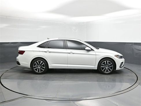 New 2026 Volkswagen Jetta SE image 26