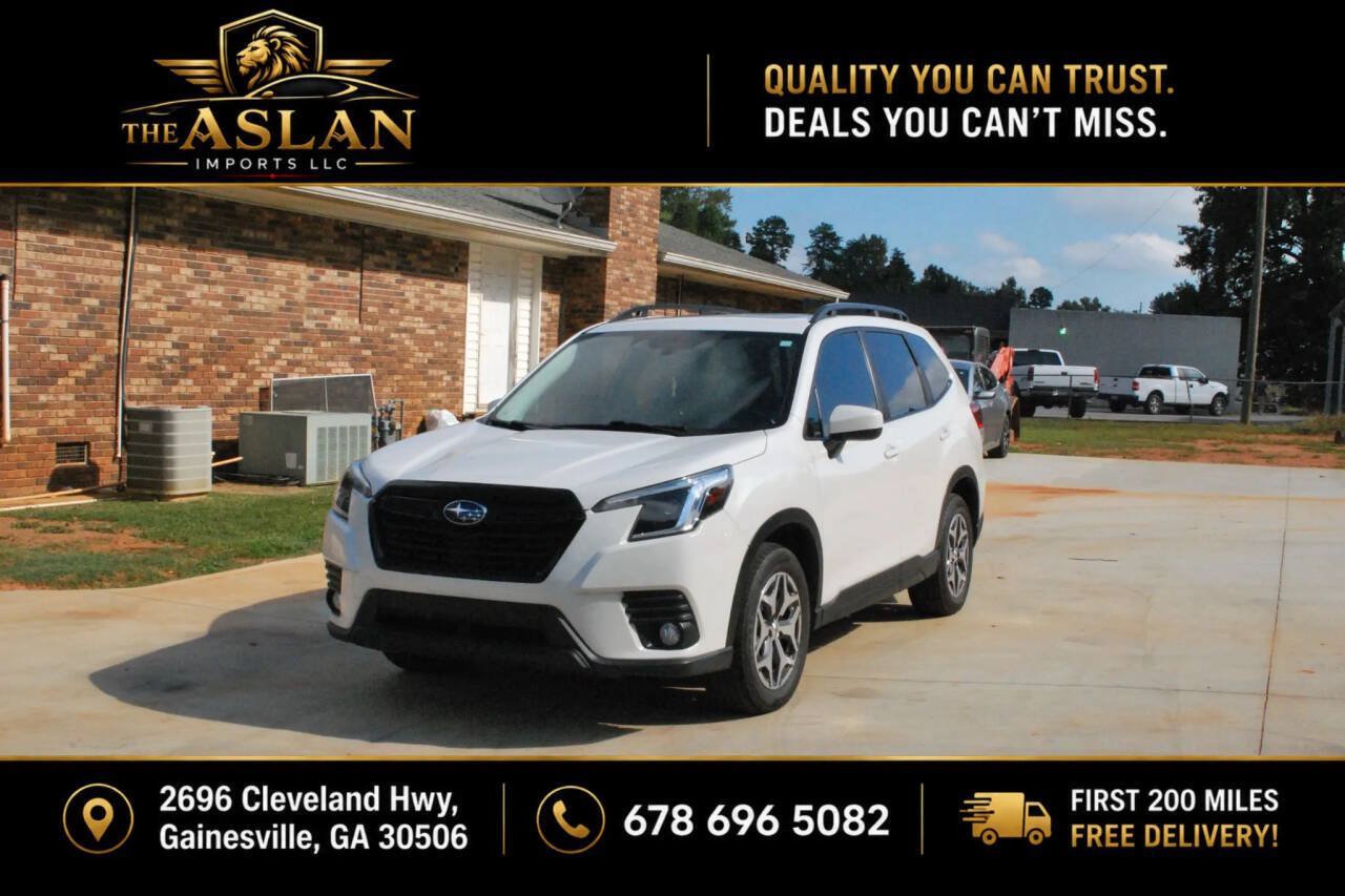 Used 2023 Subaru Forester Premium AWD/4WD image 1