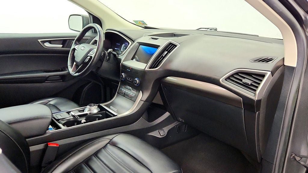 Used 2020 Ford Edge SEL w/ Convenience Package AWD/4WD image 24