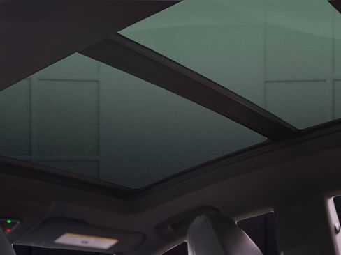 Used 2021 Audi RS Q8 w/ Carbon Optic Package image 23