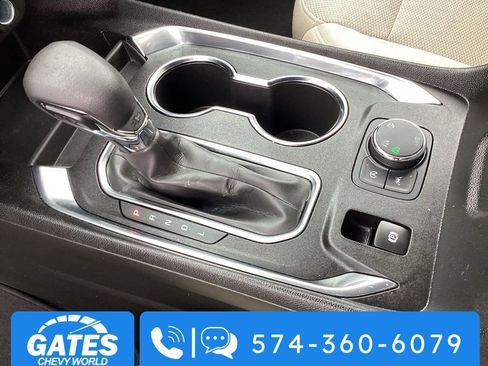 Used 2023 Chevrolet Traverse LS w/ Safety Package image 28