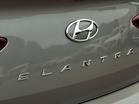 Used 2020 Hyundai Elantra Value Edition w/ Winter Weather Package FWD image 31