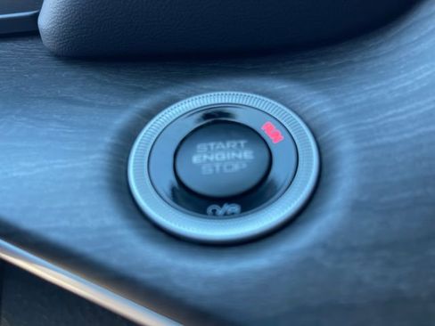 New 2025 Jeep Grand Cherokee Limited image 31