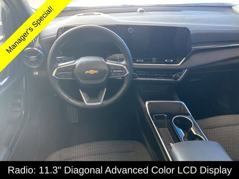 Used 2025 Chevrolet Equinox LT image 5