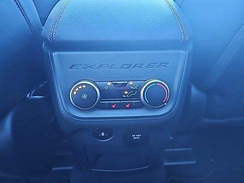 Used 2025 Ford Explorer ST-Line w/ Premium Package image 14