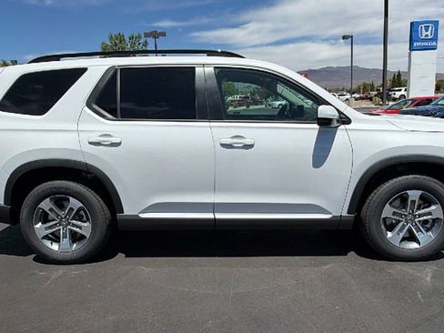 New 2026 Honda Pilot EX-L image 2