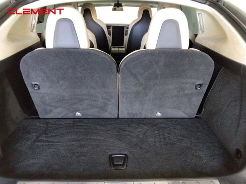 Used 2017 Tesla Model X P100D image 9